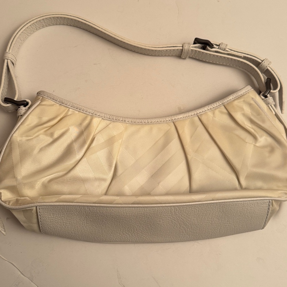 NWT Burberry Off White Small Avondale Nylon and Leather Shoulder Bag - Picture 9 of 15